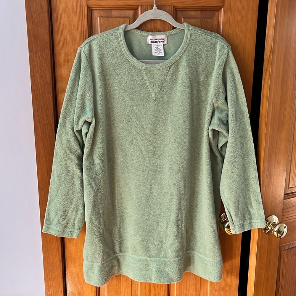 All American Comfort Size Large green cotton blend crewneck long sleeve sweater
